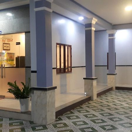 Motel Hoang Gia Long Khanh Exteriör bild