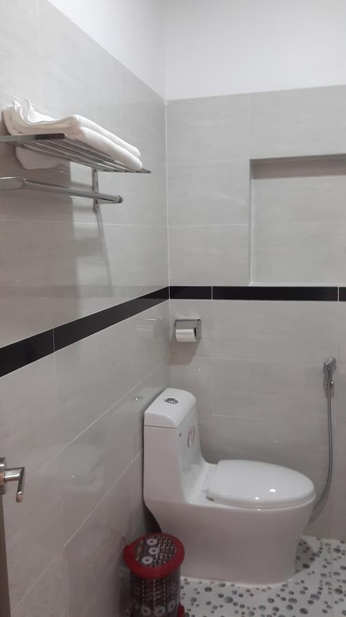 Motel Hoang Gia Long Khanh Exteriör bild