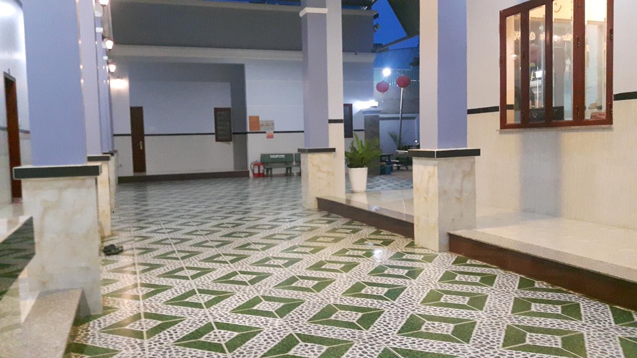Motel Hoang Gia Long Khanh Exteriör bild
